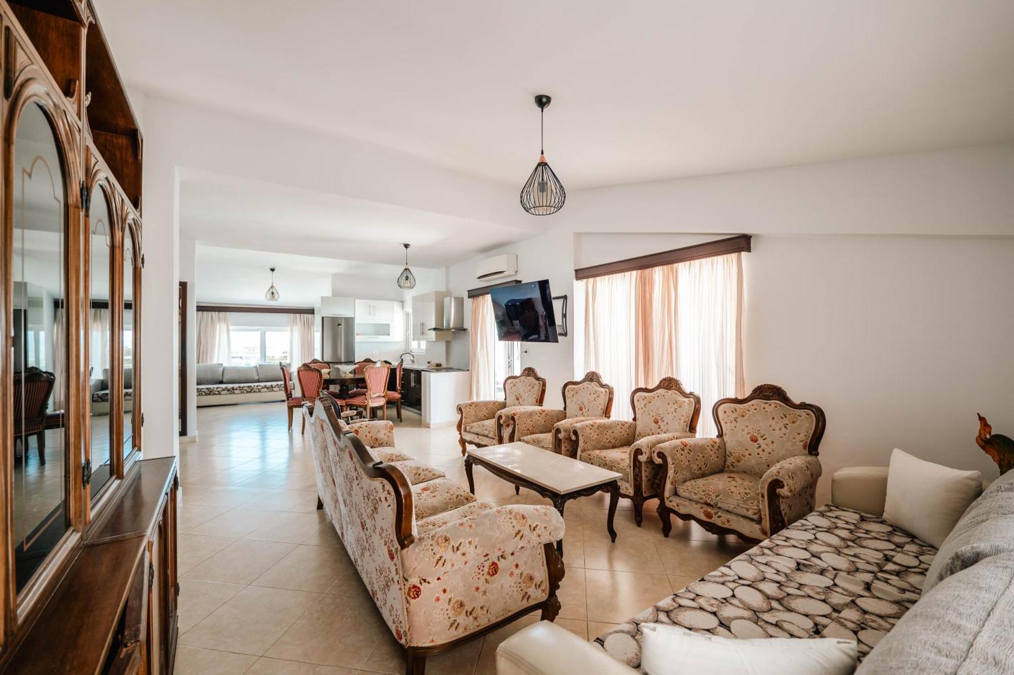 Alnes Hotel Саранде Екстериор снимка