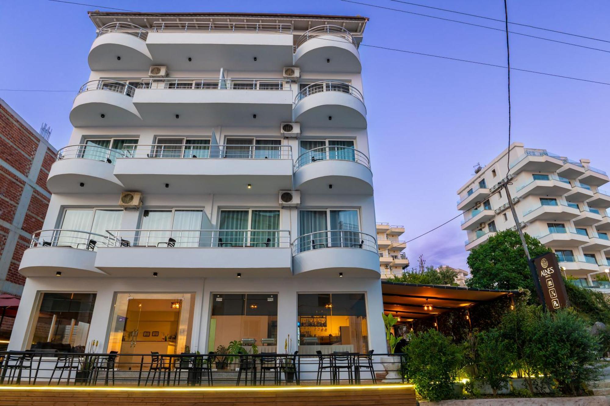 Alnes Hotel Саранде Екстериор снимка